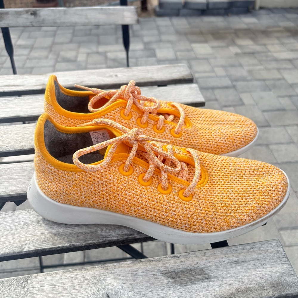 Allbirds Tree Runners Yellow Sneakers Womens 8 - Picture 2 of 9